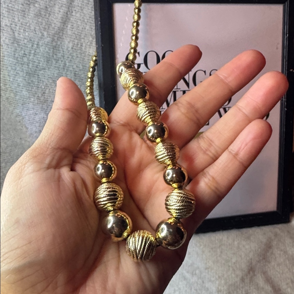 Elegant Gold tone Beaded Necklace - Picture 2 of 2
